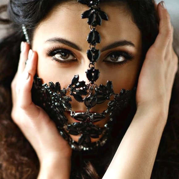 CaliShadow Accessories - Black Crystal Face Mask Halloween Women Masquerade Rhinestone Face Jewelry